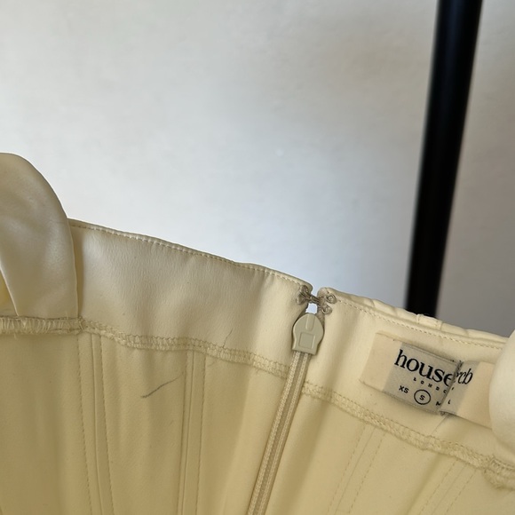 House Of CB Loretta Ivory Satin Strapless Dress white corset midi NWOT size S - Picture 17 of 17